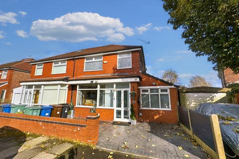 4 bedroom semi-detached house for sale, Sunnyfield Road, Prestwich, M25