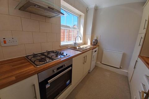 3 bedroom semi-detached house to rent, Shelsley Way, Solihull, B91 3UZ