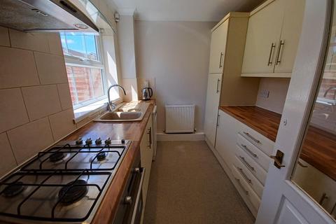 3 bedroom semi-detached house to rent, Shelsley Way, Solihull, B91 3UZ