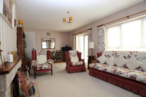 3 bedroom semi-detached house for sale, Sutton Road, Maidstone