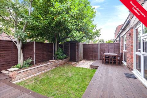 2 bedroom apartment to rent, Larch Close, Balham SW12