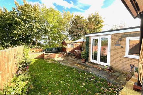 17 Heather Close, Brereton, Rugeley, WS15 1BB