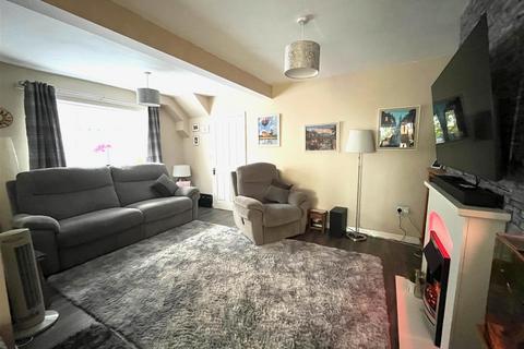 17 Heather Close, Brereton, Rugeley, WS15 1BB