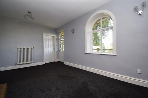 2 bedroom cottage to rent, Wakefield WF1