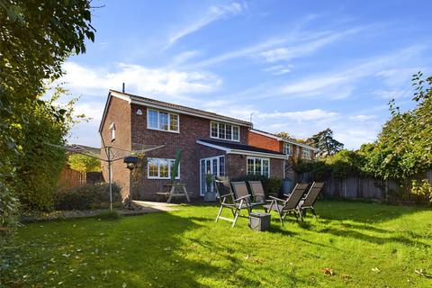 4 bedroom detached house for sale, Redwood Close, Ross-on-Wye, Herefordshire, HR9