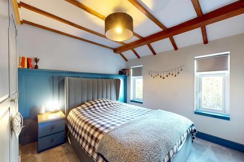 2 Wharfe Crescent, Pool In Wharfedale, Otley, LS21 1LU