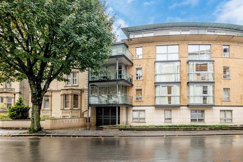 3 bedroom penthouse for sale, Merchants Road, Clifton, Bristol, BS8