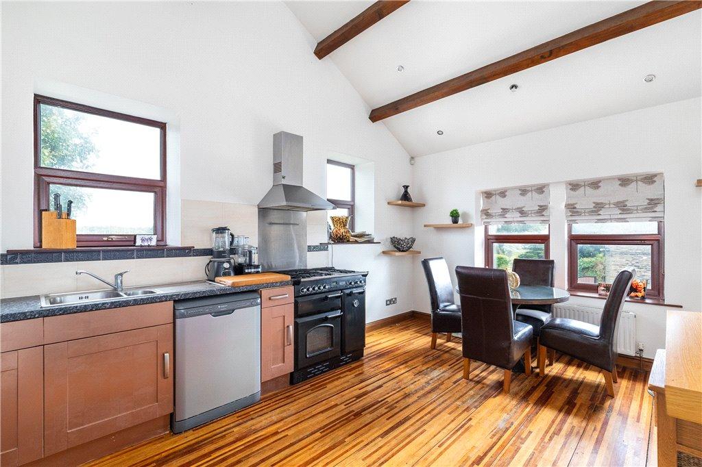 Barn Dining Kitchen