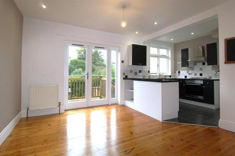 3 bedroom detached house to rent, Plymouth Road, Totnes