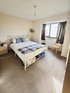 2 bedroom flat to rent, Cricklywood Lane NW2