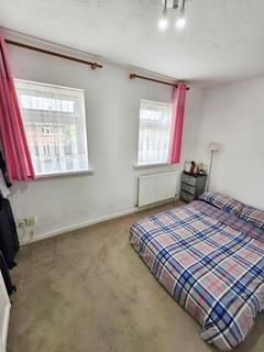 17 Nutmeg Close, London, E16 4PG