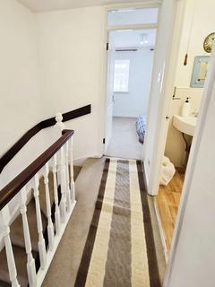 17 Nutmeg Close, London, E16 4PG