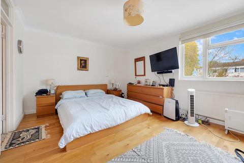 10 Sovereign Close, London, W5 1DE