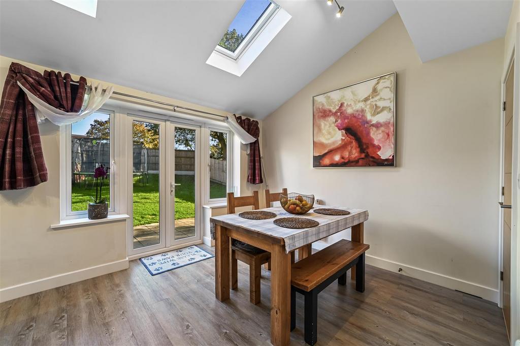 Kitchen dining room