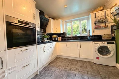 3 bedroom terraced house for sale, Garfield Street, Northampton NN2