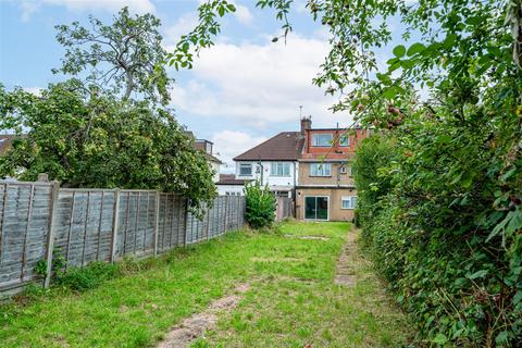 4 bedroom terraced house for sale, Princes Avenue, London, NW9