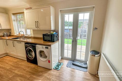 4 The Dene, West Molesey, KT8 2HL