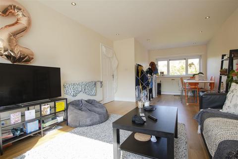 2 bedroom flat to rent, Herons Way, Birmingham B29