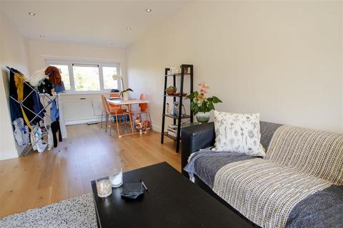 2 bedroom apartment to rent, Herons Way, Birmingham B29