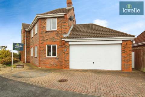18 Camargue Avenue, Waltham, Grimsby, DN37 0PA