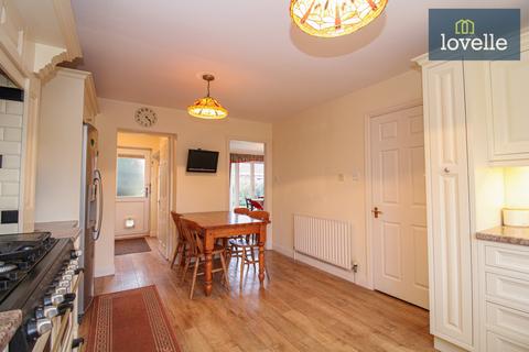 18 Camargue Avenue, Waltham, Grimsby, DN37 0PA