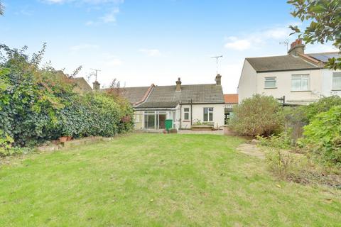 244 Central Avenue, Southend-on-sea, SS2 4EB