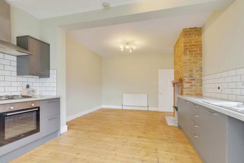 244 Central Avenue, Southend-on-sea, SS2 4EB