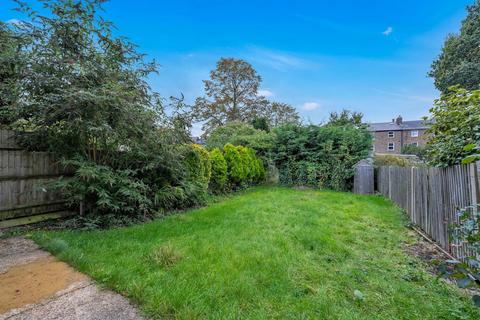 3a Thorverton Road, London, NW2 1RE