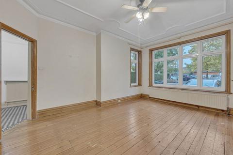 3a Thorverton Road, London, NW2 1RE