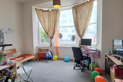 1 bedroom property for sale, Lower Rock Gardens, Brighton