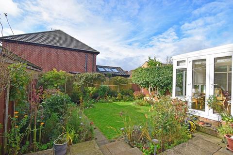 3 bedroom semi-detached house for sale, 7 Howard Avenue, Bromsgrove, Worcestershire, B61 8PP