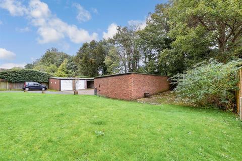 Flat 7, 68 Mulgrave Road, Belmont, Sutton, SM2 6LX