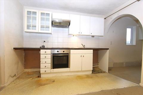 1 bedroom flat for sale, Godolphin Close, London, N13