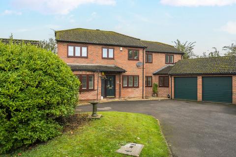 5 bedroom detached house for sale, Churchfields, Hampshire GU35