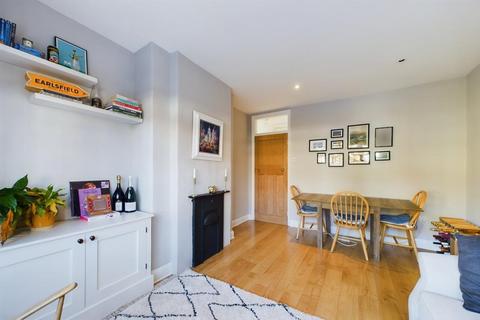 2 bedroom apartment to rent, Godley Road, London