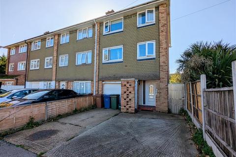 40 Cedar Road, Grays, RM16 4SX