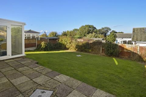 2 bedroom detached bungalow for sale, Shearwater Avenue, Whitstable