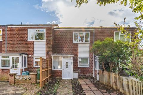 2 bedroom terraced house to rent, Camborne Road, Sutton, SM2