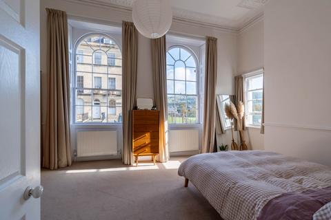 1 bedroom apartment for sale, Johnstone Street, Bath