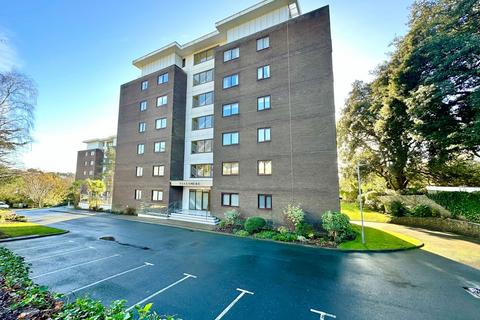 2 bedroom flat for sale, Lower Warberry Road, Torquay, TQ1 1TR