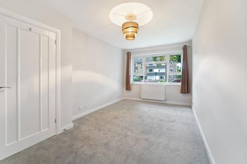 2 bedroom apartment to rent, Lovelace Road, Surbiton KT6