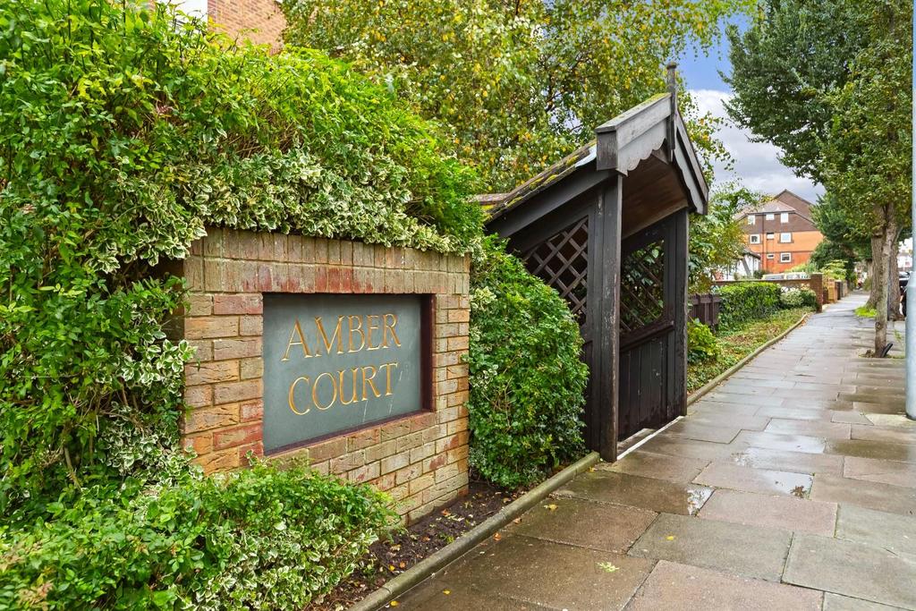 39 Amber Court 9.jpg