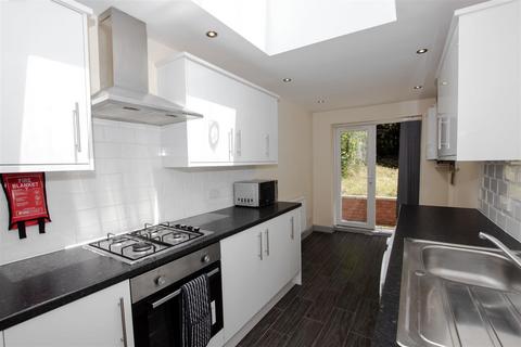 5 bedroom house to rent, Selly Hill Road, Birmingham B29