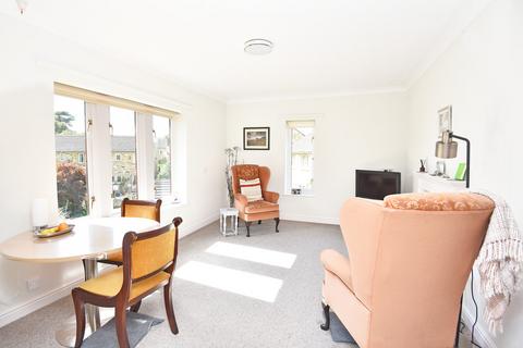 2 bedroom apartment for sale, Oak Tree Lodge, Harlow Manor Park, Harrogate