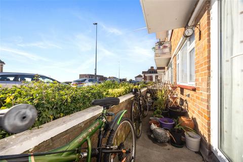 2 bedroom flat for sale, Brighton Road, Lancing, West Sussex, BN15