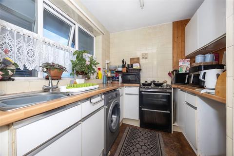 2 bedroom flat for sale, Brighton Road, Lancing, West Sussex, BN15