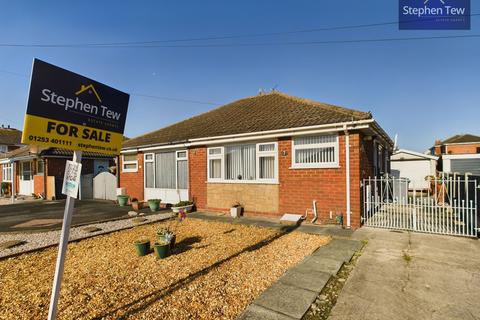 1 bedroom semi-detached bungalow for sale, Braith Close, Blackpool, FY4