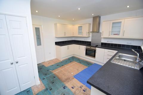 2 bedroom semi-detached house for sale, Manor Road, Keighley BD20