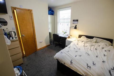 6 bedroom house to rent, Tiverton Road, Birmingham B29