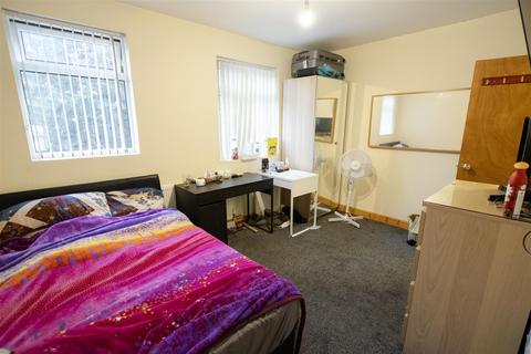 6 bedroom house to rent, Tiverton Road, Birmingham B29